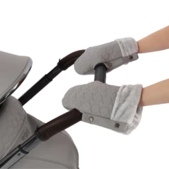 Egg 3 Handmuffs | Glacier