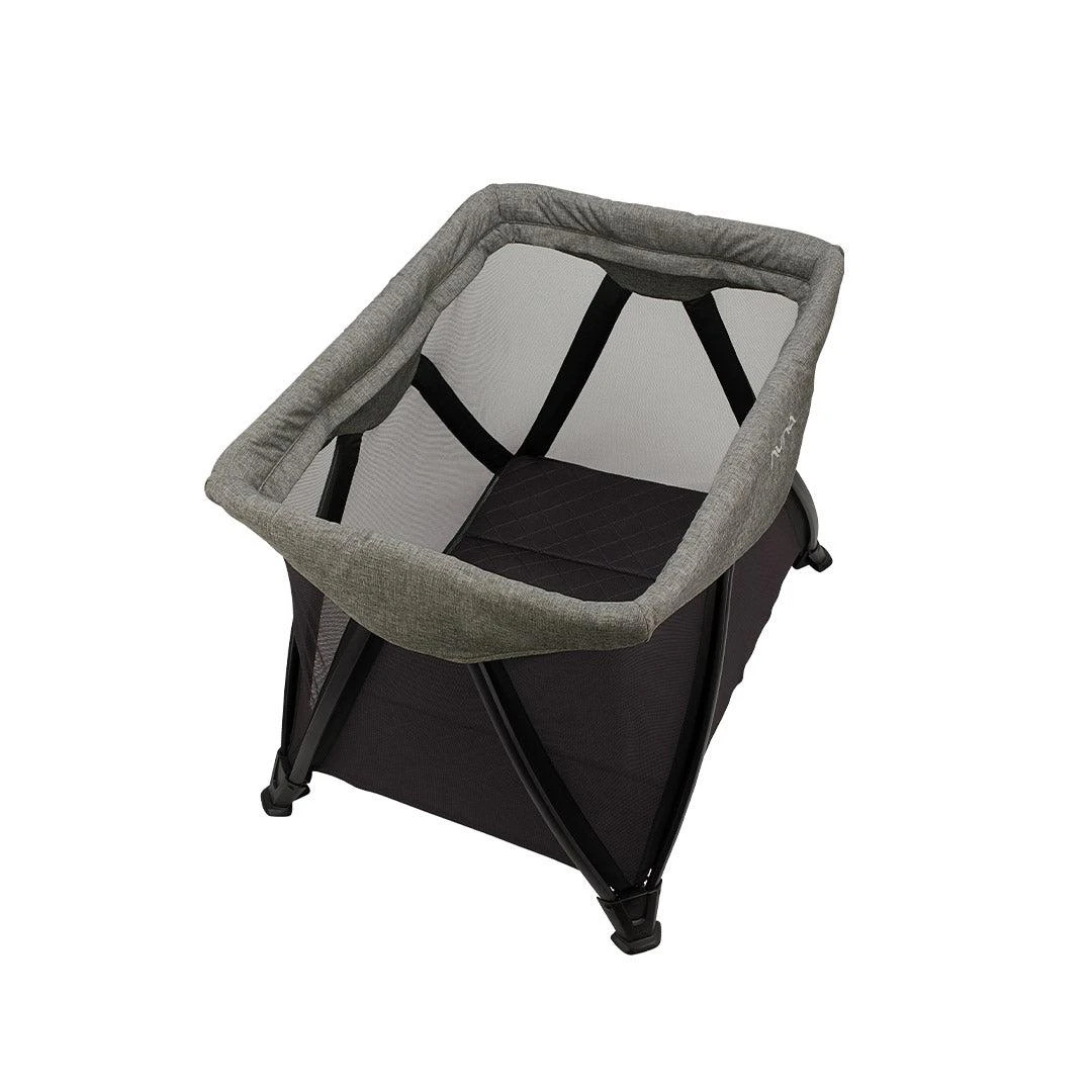Nuna Sena Aire Travel Cot (Zip On Bassinet) - Charcoal Grey 5 Nuna Sena Aire Travel Cot (Zip On Bassinet) - Charcoal Grey - Image 5