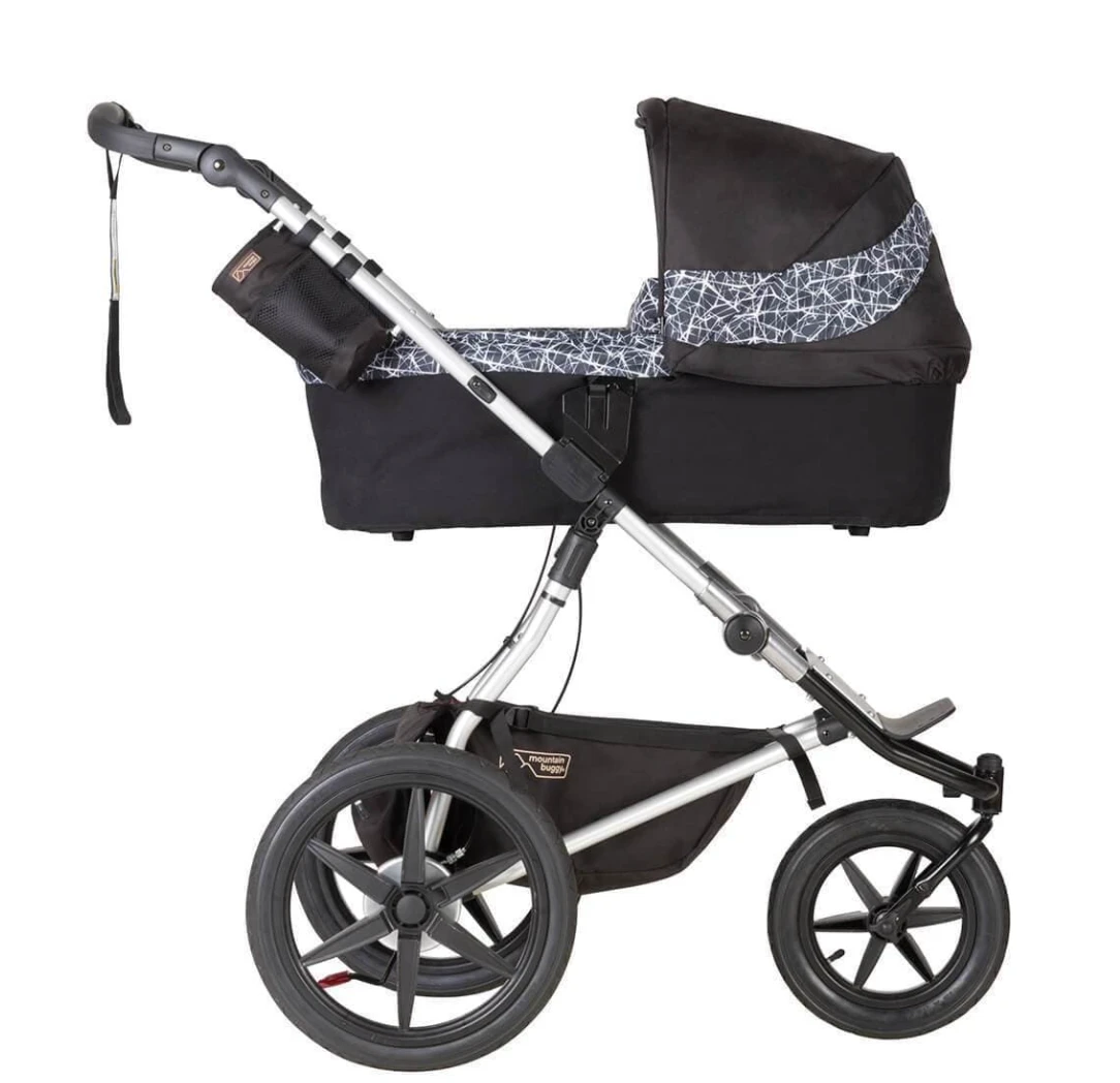 Mountain Buggy Urban Jungle/Terrain/+One Carrycot Plus - Graphite 2 Mountain Buggy Urban Jungle/Terrain/+One Carrycot Plus - Graphite - Image 2
