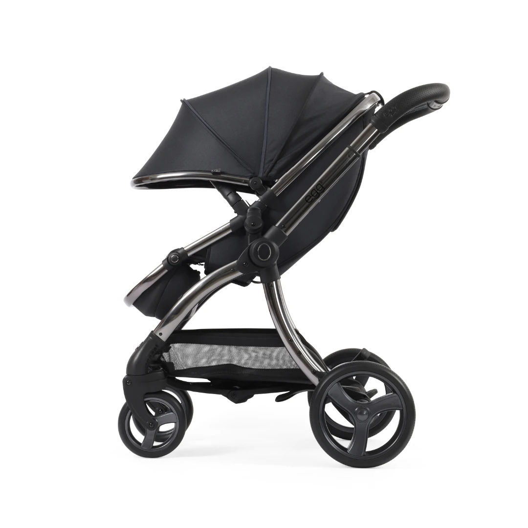 Egg 3 Stroller Luxury Travel System With Maxi-Cosi Cabriofix I-Size Car Seat | Carbonite 9 Egg 3 Stroller Luxury Travel System With Maxi-Cosi Cabriofix I-Size Car Seat | Carbonite - Image 9