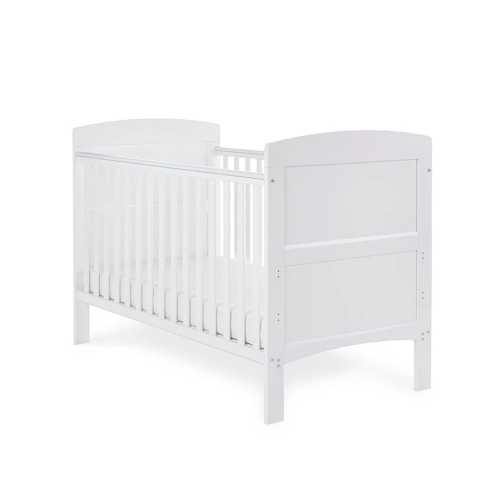 Obaby Grace Cot Bed & Fibre Mattress- White 2 Obaby Grace Cot Bed & Fibre Mattress- White - Image 2