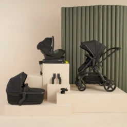 Silver Cross Wave Pushchair & Dream I-Size Travel Pack - Onyx Black (FREE Carrycot Stand)