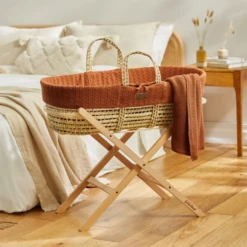 Little Green Sheep Knitted Moses Basket & Stand Bundle | Terracotta